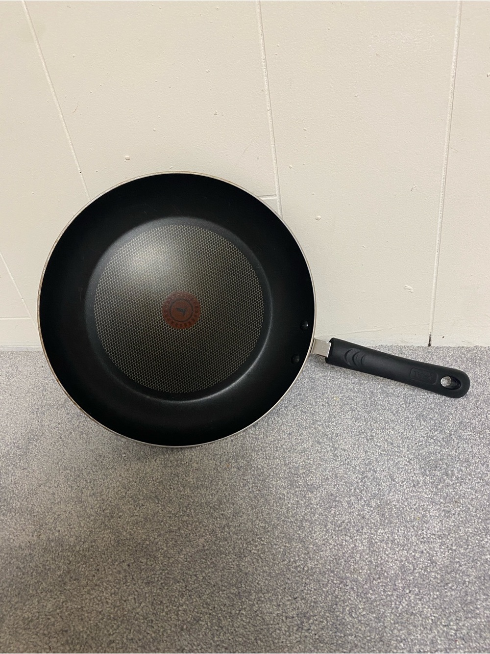 Black Nonstick Frying Pan with Heat Spot and Soft-Grip Handle